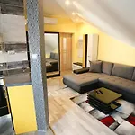 Centrum Lux 2 *