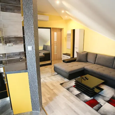 Centrum Lux 2 *