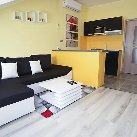Centrum Lux 2 Apartment *