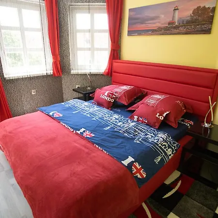 Appartement Centrum Lux 2 *