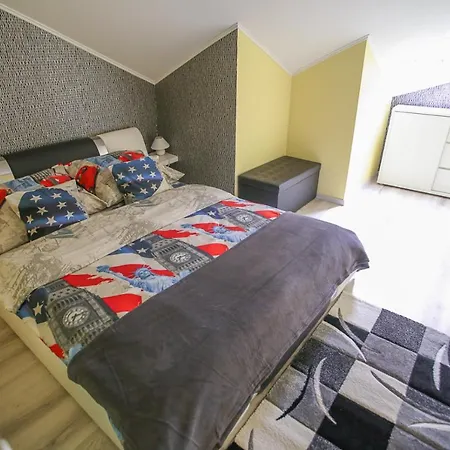 Appartement Centrum Lux 2 *