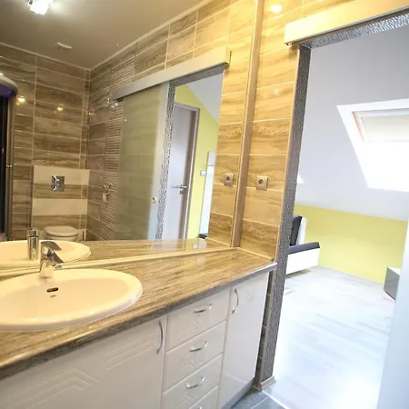 Centrum Lux 2 Appartement *