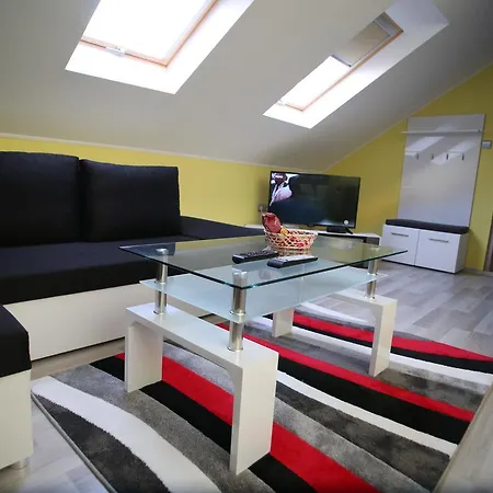 Appartement Centrum Lux 2 *