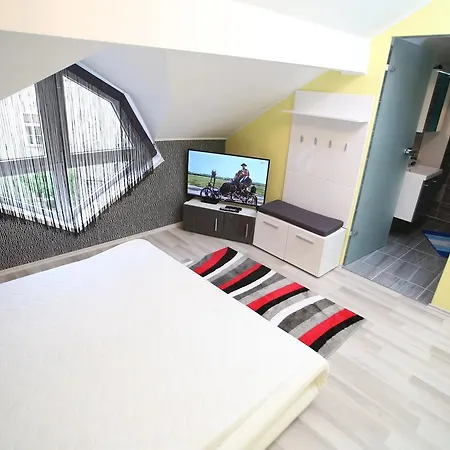 Appartement Centrum Lux 2 *