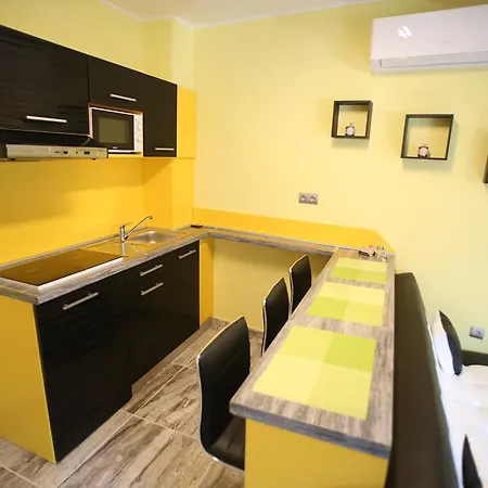 Centrum Lux 2 *