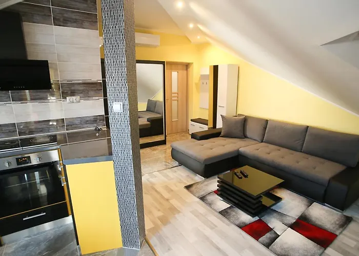 Centrum Lux 2 *